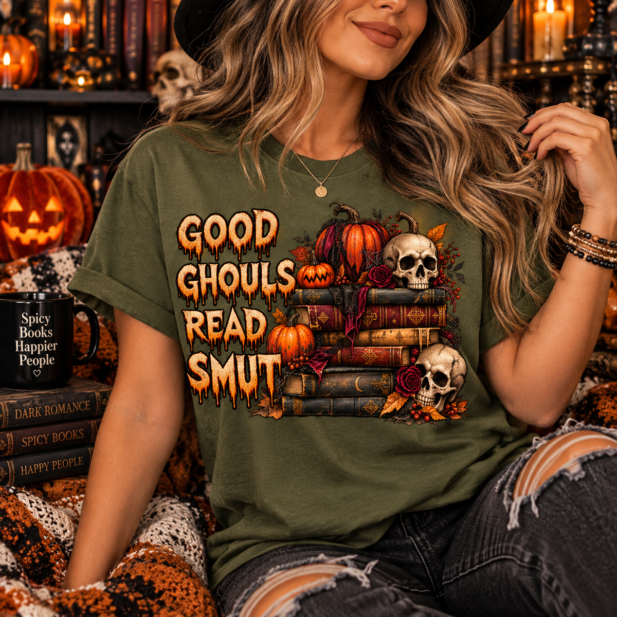 Good Ghouls Read Smut Graphic Tee